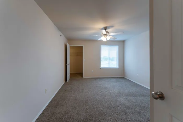 The-Abbey-Apartments-Springfield-Missouri-Three-Bedroom-Premium-Secondary-Bedroom-View-From-Entrance