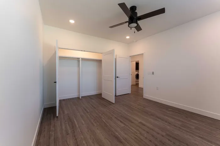 Villas-At-Anthony-Park-55-Plus-Springfield-Missouri-Homes-Two-Bedroom-Unit-209B-Seconday-Bedroom-Closet