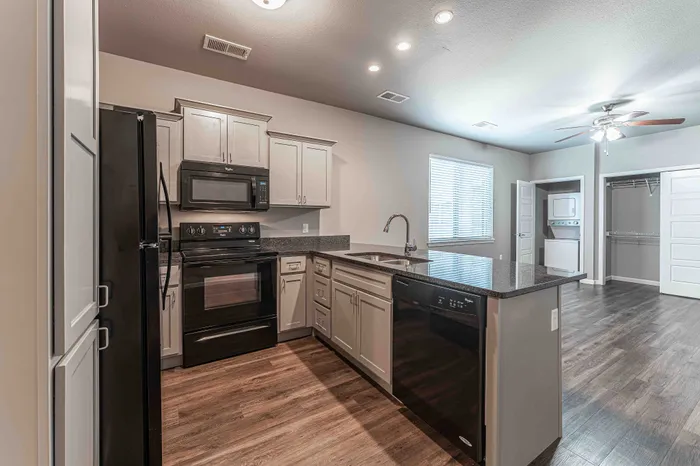 Coryell-Commons-55-Plus-Apartments-Springfield-Missouri-Studio-Living-Space