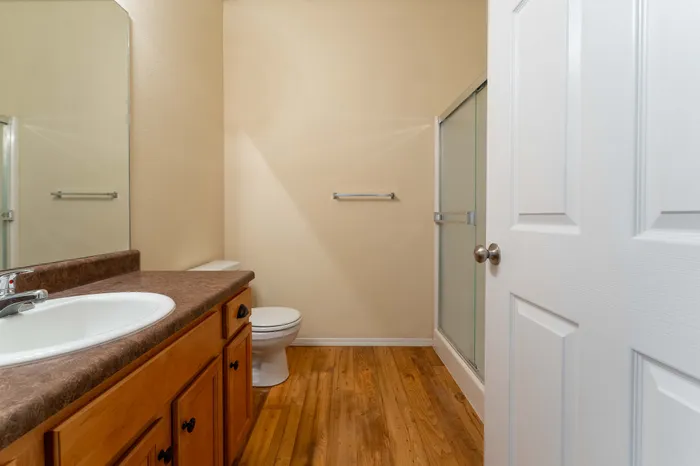 Martin-Riley-Apartment-Homes-Springfield-Missouri-Three-Bedroom-Second-Bathroom