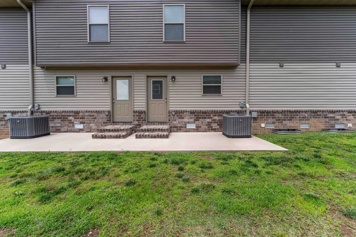 Oakwood-Heights-Townhomes-For-Rent-Republic-Missouri-Phase-2-Three-Bedroom-Unit-602-Back-Patio