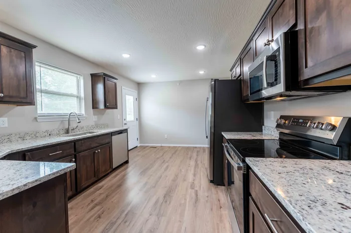 Oakwood-Heights-Townhomes-For-Rent-Republic-Missouri-Phase-2-Three-Bedroom-Unit-602-Kitchen-View-From-Hallway