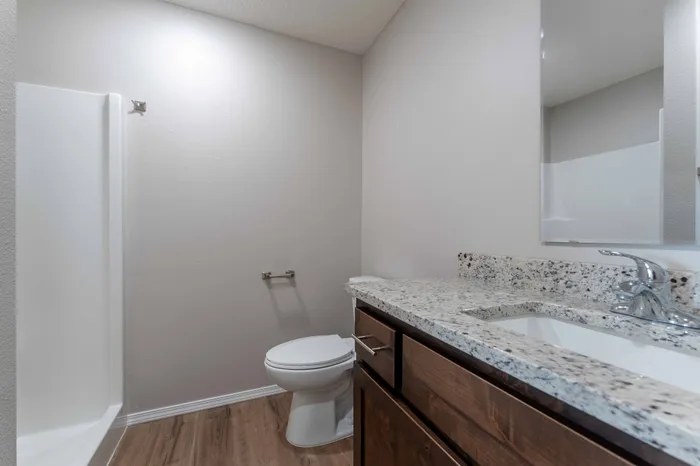 Oakwood-Heights-Townhomes-For-Rent-Republic-Missouri-Phase-2-Three-Bedroom-Unit-602-Primary-Bathroom