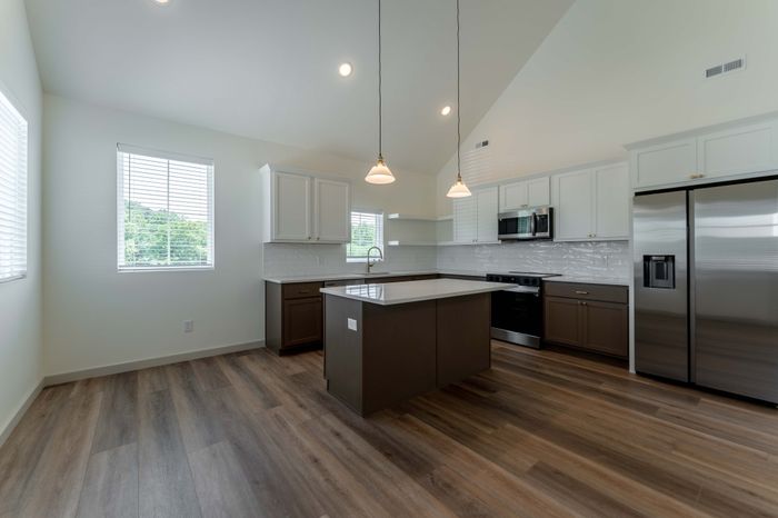 Owen-Silos-Subdivision-South-Springfield-Missouri-The-Watts-5731-Two-Bedroom-Home-Kitchen-And-Dining-Space