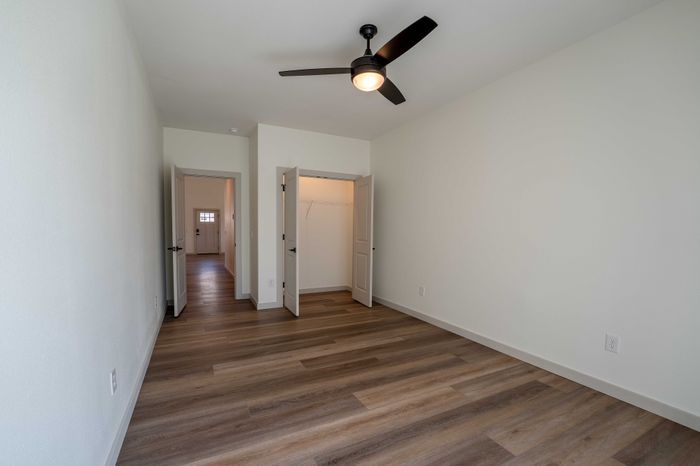 Owen-Silos-Subdivision-South-Springfield-Missouri-The-Watts-5731-Two-Bedroom-Home-Second-Bedroom-Closet