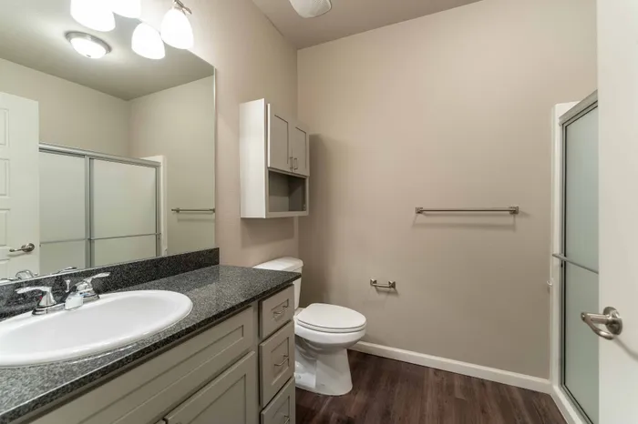 Coryell-Commons-55-Plus-Apartments-Springfield-Missouri-Two-Bedroom-Second-Bathroom