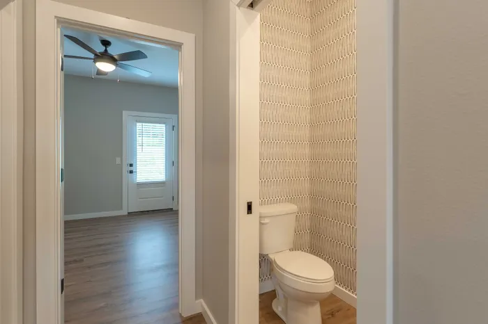 Owen-Silos-Subdivision-Springfield-Missouri-Brooks-Four-Bedroom-Downstairs-Half-Bathroom