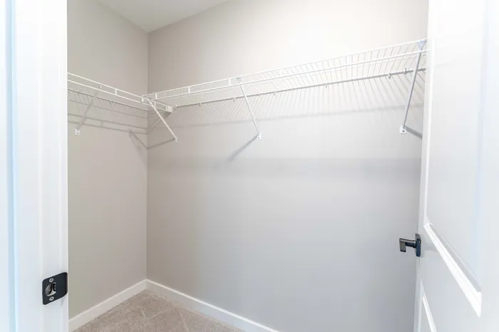 Owen-Silos-Subdivision-Springfield-Missouri-Brooks-Four-Bedroom-Third-Bedroom-Closet
