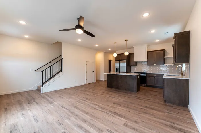 Owen-Silos-Subdivision-Springfield-Missouri-Glasford-Four-Bedroom-Living-Room-Kitchen
