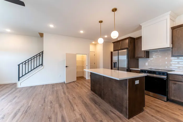 Owen-Silos-Subdivision-Springfield-Missouri-Glasford-Four-Bedroom-Kitchen-Pantry