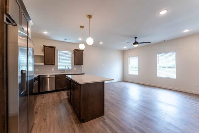 Owen-Silos-Subdivision-Springfield-Missouri-Glasford-Four-Bedroom-Kitchen-Living-Room-Open-Layout