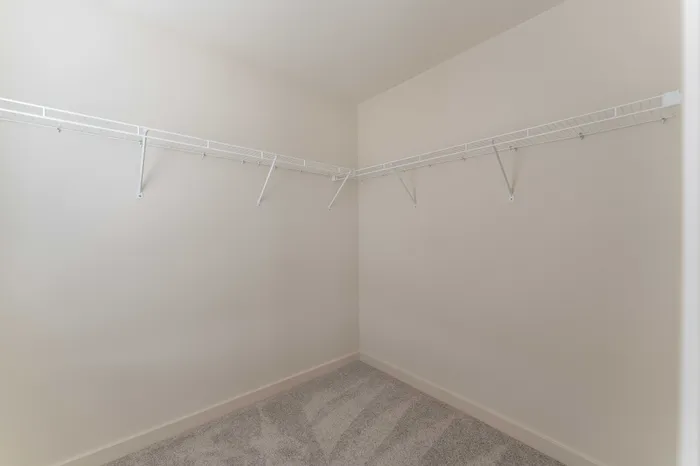 Owen-Silos-Subdivision-Springfield-Missouri-Glasford-Four-Bedroom-Second-Bedroom-Closet