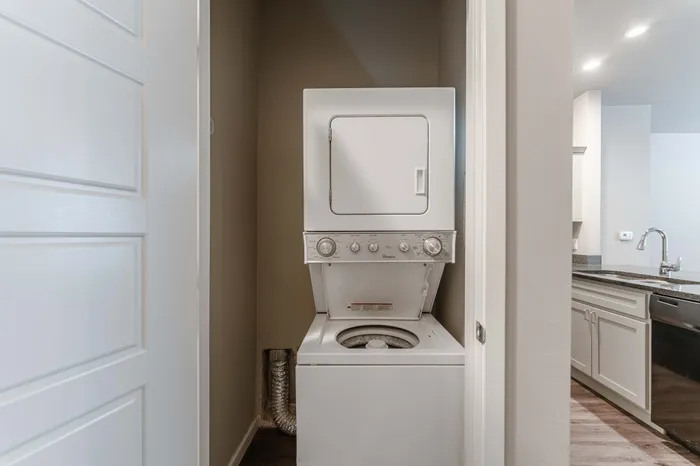 Coryell-Commons-55-Plus-Springfield-Missouri-Laney-Studio-In-Unit-Washer-And-Dryer