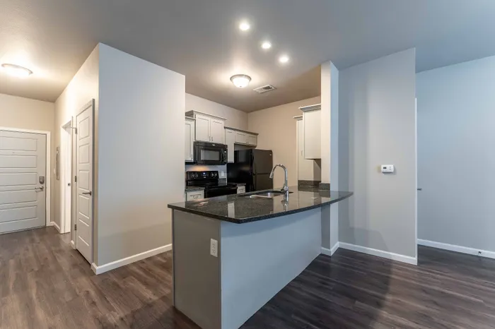 Coryell-Commons-55-Plus-Springfield-Missouri-Laney-Studio-Kitchen-Breakfast-Bar