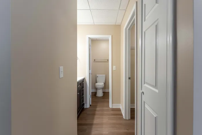 Regency-Towers-Apartments-Rountree-Neighborhood-Springfield-MO-Remodeled-1-Bedroom-Primary-Bathroom-Entrance