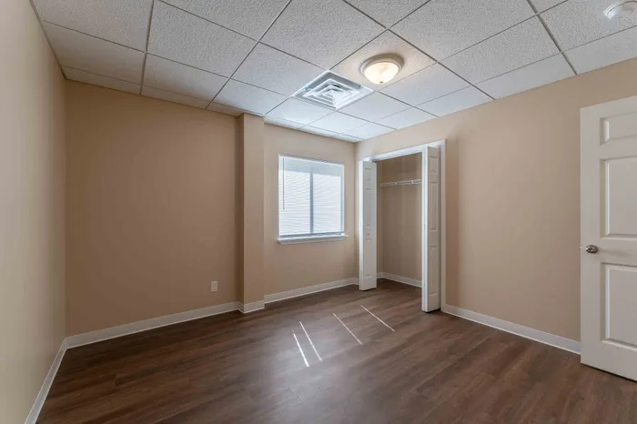 Regency-Towers-Apartments-Rountree-Neighborhood-Springfield-MO-Remodeled-2-Bedroom-Secondary-Bedroom-Closet