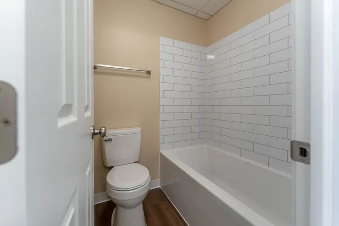 Regency-Towers-Apartments-Rountree-Neighborhood-Springfield-MO-Remodeled-2-Bedroom-Primary-Bathroom