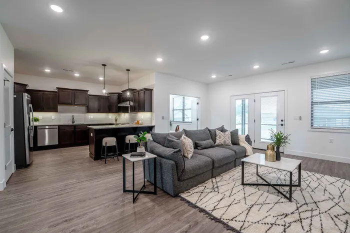 Villas-At-Anthony-Park-55-Plus-Springfield-Missouri-Homes-Staged-Two-Bedroom-Living-Room-Open-Concept
