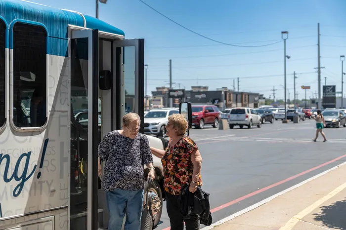 Villas-At-Anthony-Park-55-Plus-Community-Shuttle-Bus-Lunch-Trip