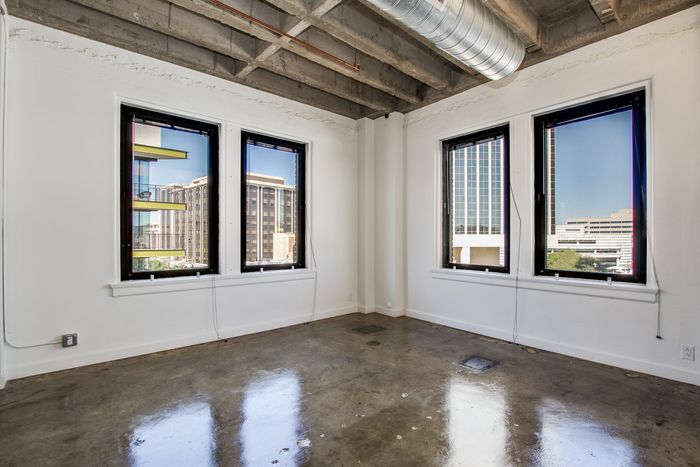 Large Windows | 2 East Congress | Apartments in Tucson