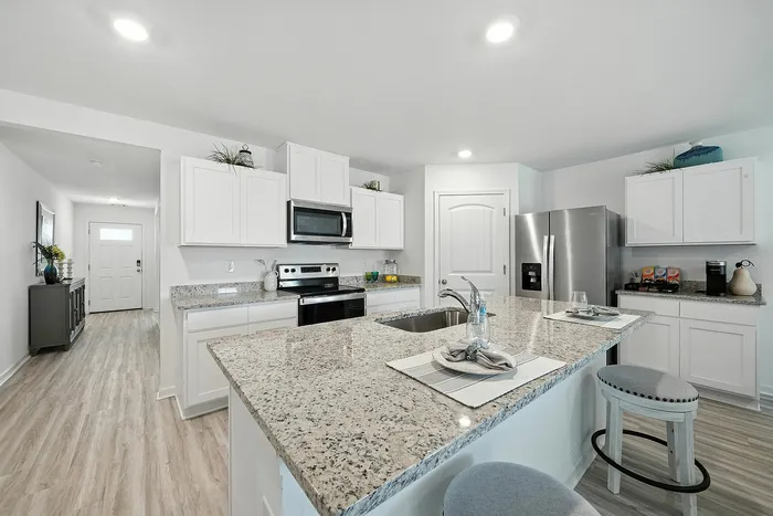 Cullen, large kitchen