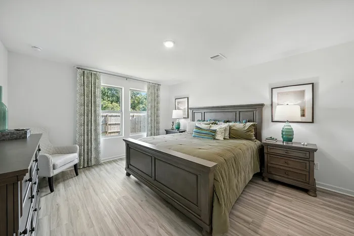 Cullen, Bedroom 1
