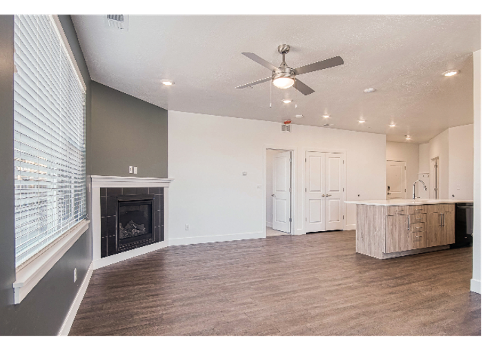 The Amber | 2 Bed, 2 Bath