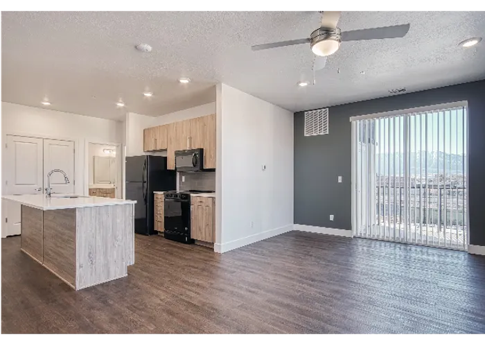 The Amber | 2 Bed, 2 Bath