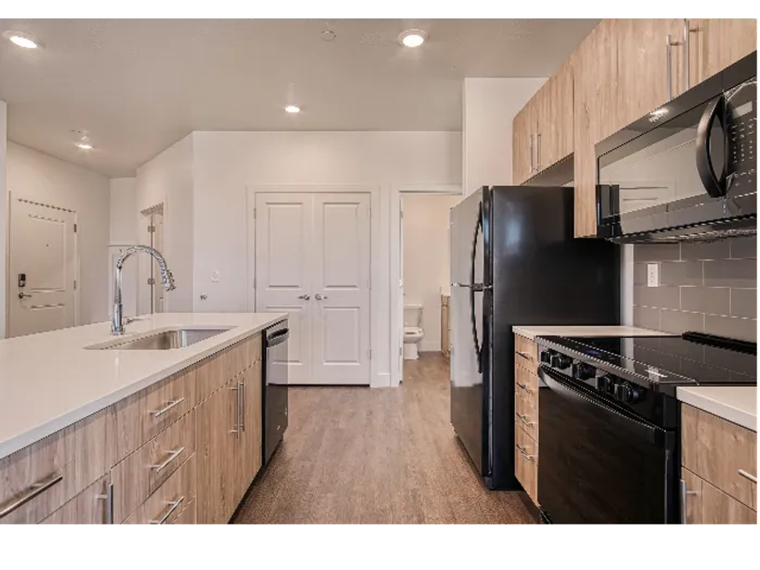 The Amber | 2 Bed, 2 Bath