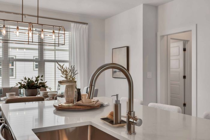 Expansive Quartz Countertops