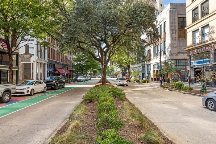 Excellent Walkability