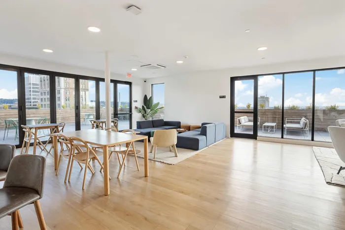 Floor to Ceiling Windows