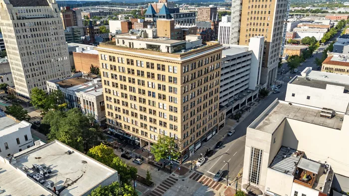 Excellent Downtown Location