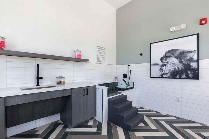 Photos of Lake Nona Concorde apartments in Orlando, FL showcasing modern interiors, luxury amenities, and community spaces