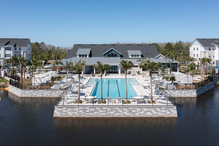 Photos of Lake Nona Concorde apartments in Orlando, FL showcasing modern interiors, luxury amenities, and community spaces