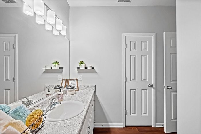 Centerville Manor - Bathroom Vanity
