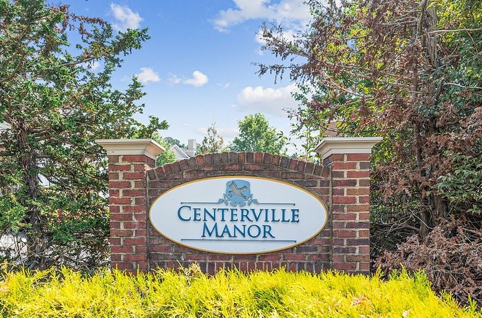 Centerville Manor - Entrance Sign