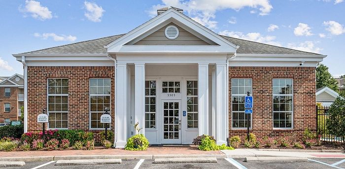 Centerville Manor - Brick Facade Entrance