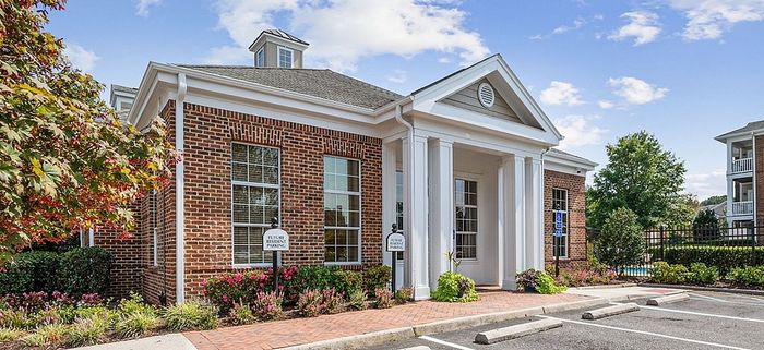Centerville Manor - Brick Exterior