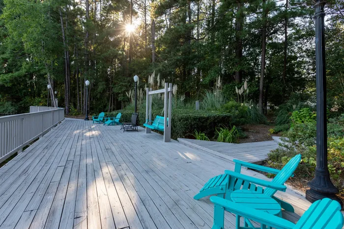Deck area with chairs