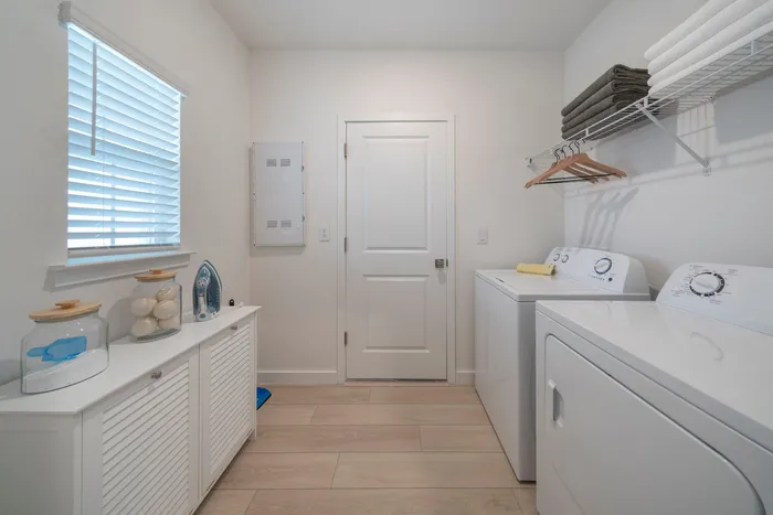 Wash room with washer and dryer