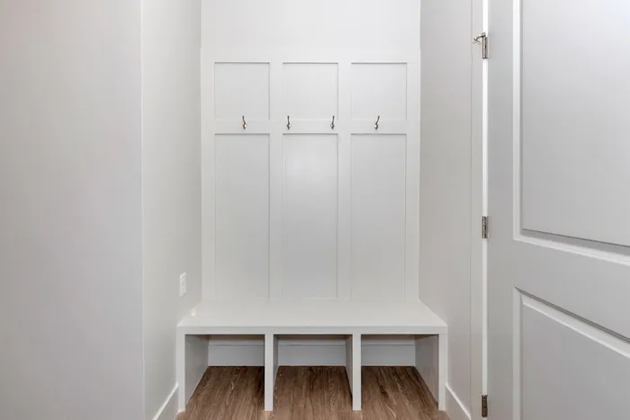 Home entryway mudroom