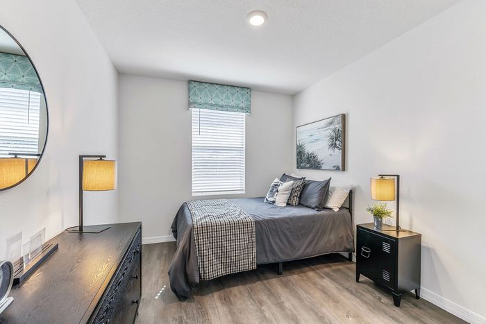 Guest bedroom