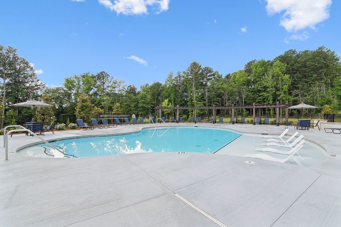 Sparkling swimming pool at Enclave at Oak Ridge