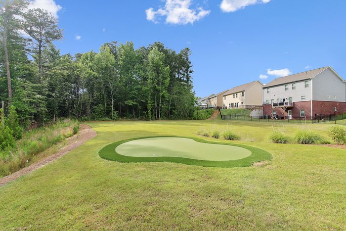 Putting green at Enclave at Oak Ridge