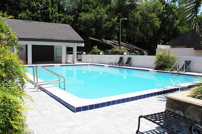 Swimming pool with sundeck