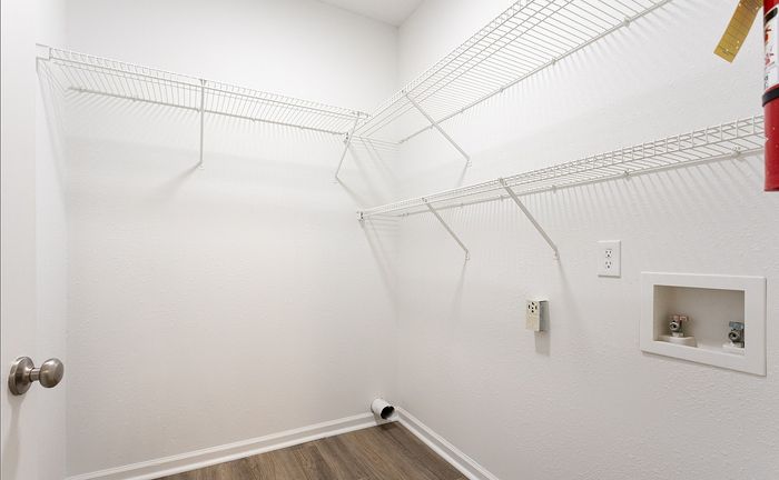 walk-in closet