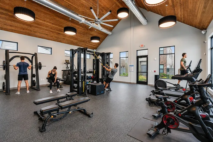 people in the gym