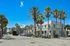 Minutes to Beaches Town Center