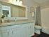 Oakbrook apartment bathroom